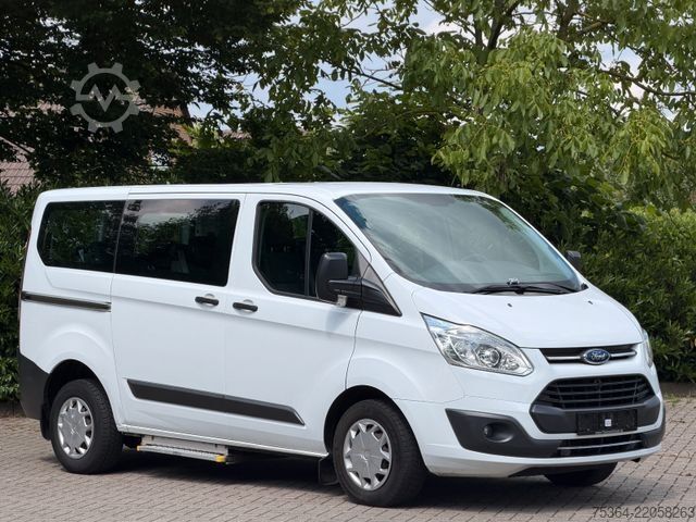 Minibus FORD Transit Custom 2.0 TdCi L1H1 9Sitze Motor Defect
