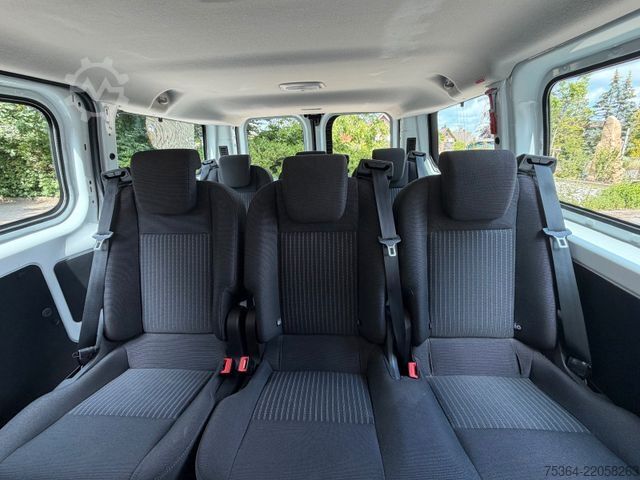 Minibus FORD Transit Custom 2.0 TdCi L1H1 9Sitze Motor Defect