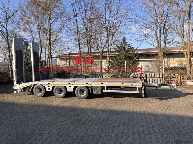 Low loader trailer Möslein TT 34 Zugrohr Gerade  34 t GG Tridem- Tieflader 3 Achs, gelenktNeufahrzeug
