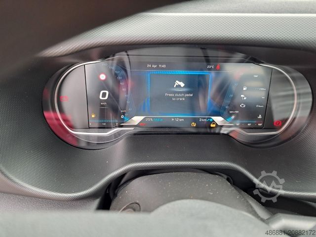 Bestelwagenchassis IVECO 35C18H 3750 mm