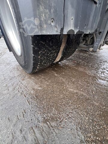 Standardní tahač VOLVO FH 500