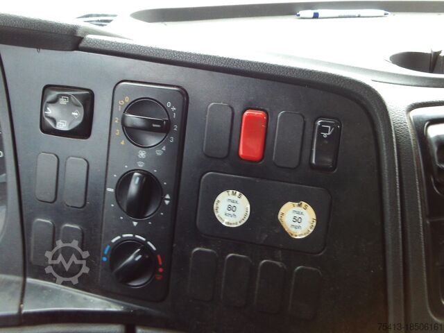 Φορτηγό-κιβώτιο Mercedes-Benz atego 815 koffer+laadbrug