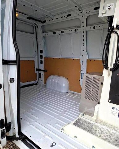 Transporter - work platform Renault KL32