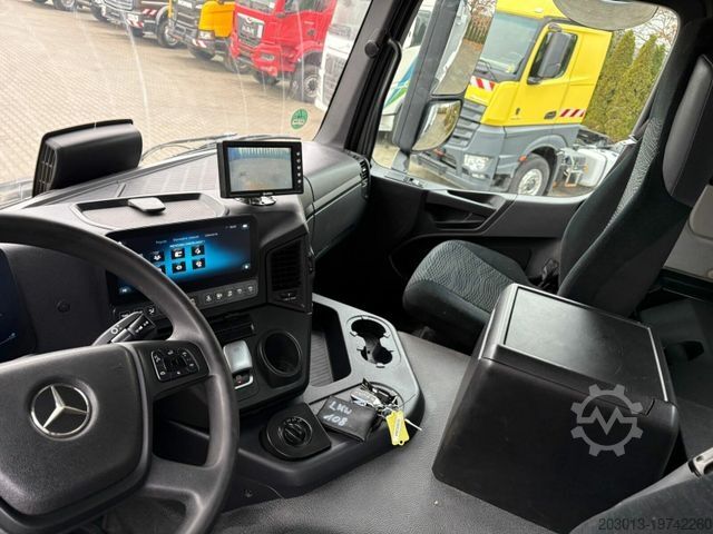 Tipper truck MERCEDES-BENZ AROCS 4145 8x8 Meiller Muldenkipper