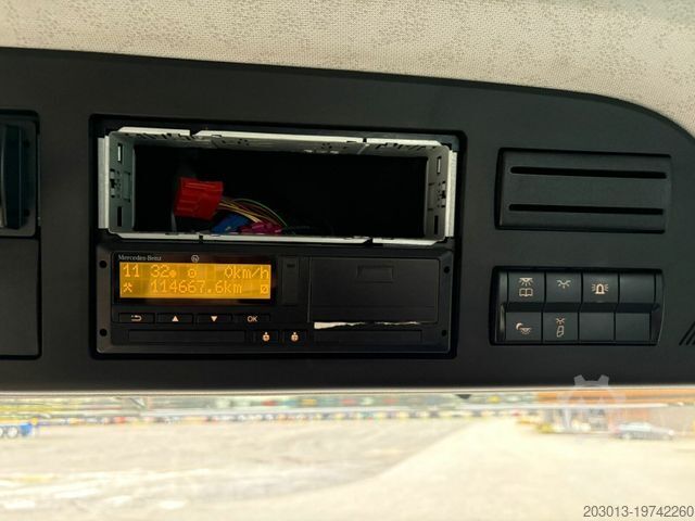 Tipper truck MERCEDES-BENZ AROCS 4145 8x8 Meiller Muldenkipper