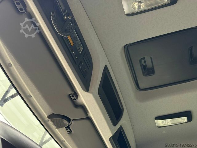 Tipper truck MERCEDES-BENZ AROCS 4145 8x8 Meiller Muldenkipper