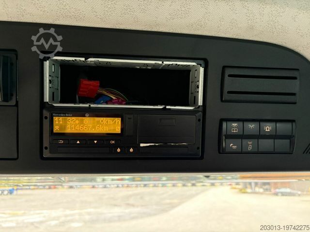 Tipper truck MERCEDES-BENZ AROCS 4145 8x8 Meiller Muldenkipper