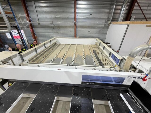 Coladeira de bordas HOMAG SAWTEQ S-300, CNC