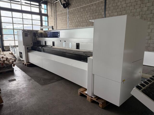 Coladeira de bordas HOMAG SAWTEQ S-300, CNC