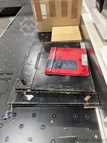 Coladeira de bordas HOMAG SAWTEQ S-300, CNC