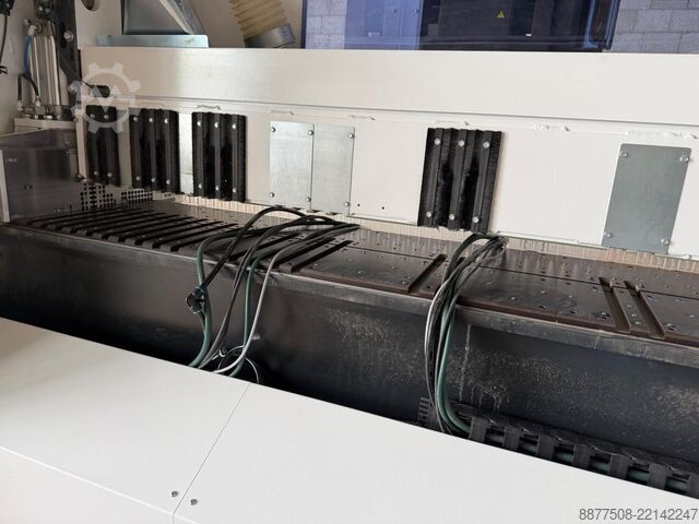Coladeira de bordas HOMAG SAWTEQ S-300, CNC