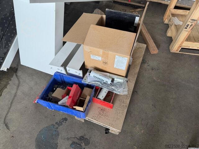Coladeira de bordas HOMAG SAWTEQ S-300, CNC
