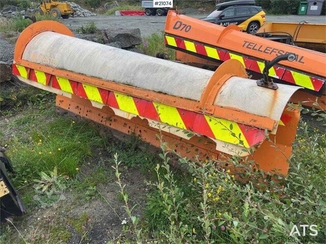 Tellefsdal M70 p 4000 ploeg met parallellogram Tellefsdal M70 p 4000 plow w/ parallelogram