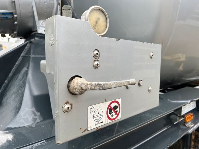 Oplegger Schwing Stetter Betonmischer Auflieger 10 m³