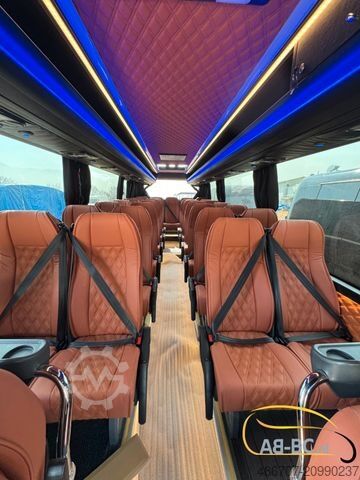 Reisebus MERCEDES-BENZ Sprinter Nero 31 Sitze ab 08/2026