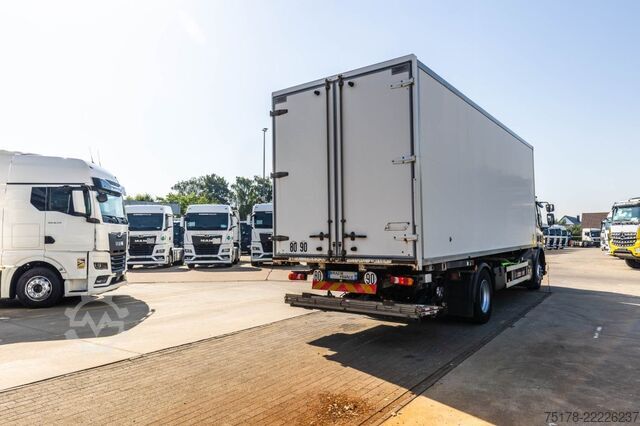 Kufr RENAULT D 320+HAYON BAR 2 T.
