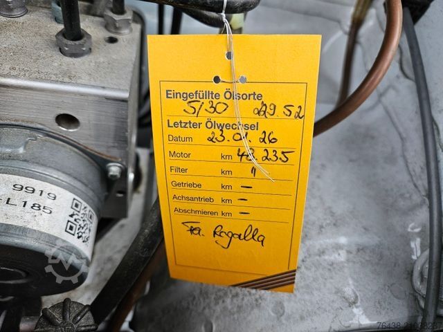 Furgoneta MERCEDES-BENZ Vito 114 CDI MIXTO|DoKa|5SITZE|REIF+BREMSE+ÖLneu