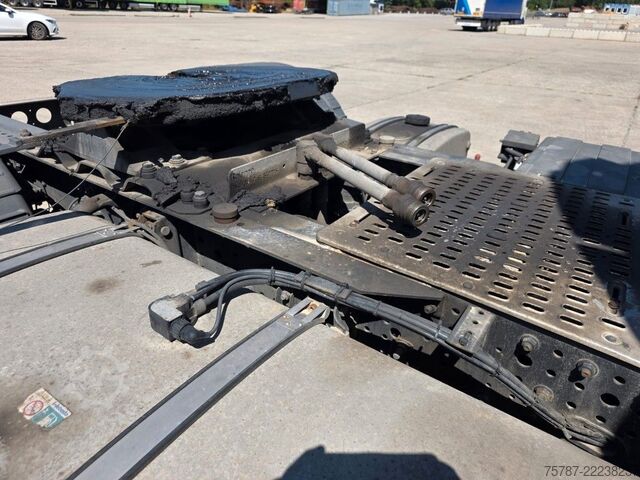 Standardni tegljač IVECO 480AS440ST/P, 2 Kreiis Hydraulik,Wartungsvertrag