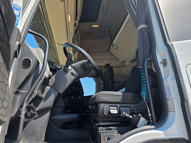 Standardni tegljač IVECO 480AS440ST/P, 2 Kreiis Hydraulik,Wartungsvertrag