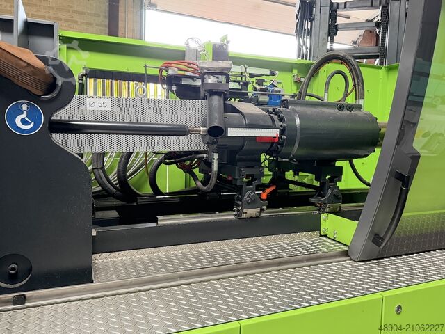 Macchina per stampaggio a iniezione Engel VC 750 / 220 Spex