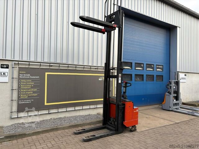 VS-22613 Elektrikli İstifleyici BT Blok Paletler 2900mm BT LSV 1600/2