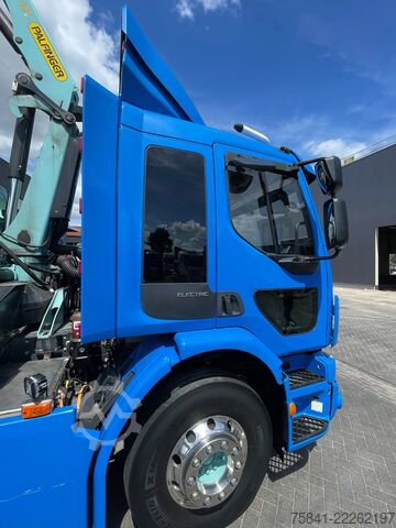 Ciężarówka z dźwigiem Volvo FE FE ELECTRIC  6x2 Palfinger PK 14502-SH C + Z...