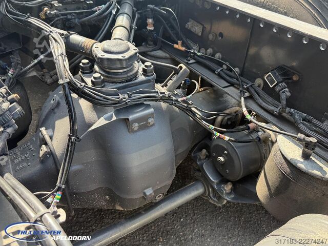 Padrão-SZM Volvo FM 410 4X2 448000 km!, Compressor