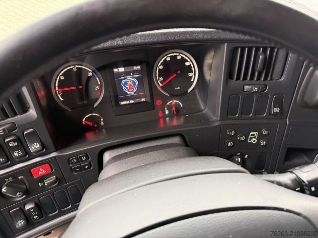 Trattore stradale volumetrico SCANIA R 450 4x2 SZM