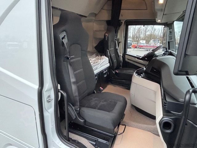 Standaard trekker IVECO S Way 500 Retarder ALU Doppel Tank Standklima