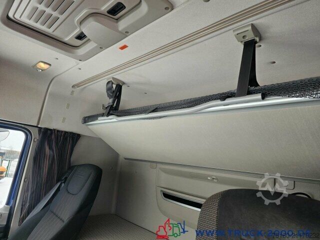 Standard trækkerunit DAF XF 450 FT Space Cab Großer Tank Deutscher LKW