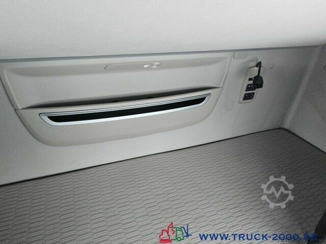 Standard trækkerunit DAF XF 450 FT Space Cab Großer Tank Deutscher LKW