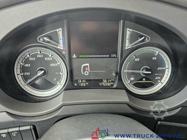 Standard trækkerunit DAF XF 450 FT Space Cab Großer Tank Deutscher LKW