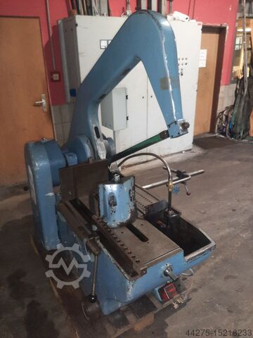 Ferăstrău KASTO EBS 450