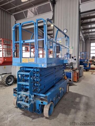 Ascensore a forbice Genie GS-4047