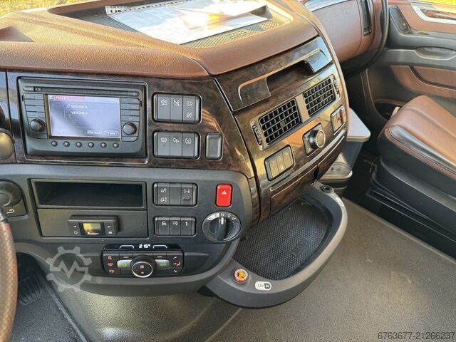 DAF XF 530 - 6x2 - Transporter maszyn / Ciężarówka niskopodwoziowa - 2019 - EURO 6 - 675 tys. km - P DAF XF 530 - 6x2 - Machine Transporter / Oprij Vrachtwagen - 2019 - EURO 6 - 675DKM - APK 1-27