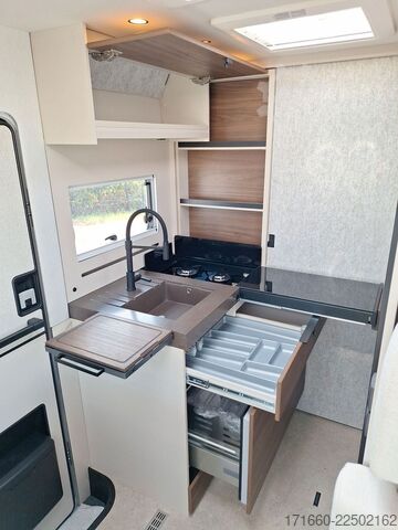 Half-integraal camper BÜRSTNER Signature SFT 7.0