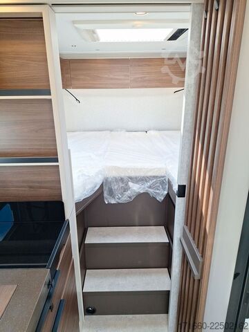 Half-integraal camper BÜRSTNER Signature SFT 7.0