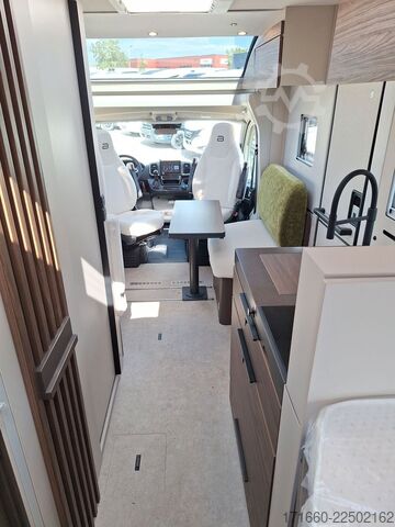 Half-integraal camper BÜRSTNER Signature SFT 7.0
