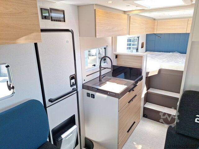 Half-integraal camper BÜRSTNER Signature SFT 7.1 ** Automatik **