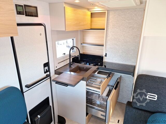 Half-integraal camper BÜRSTNER Signature SFT 7.1 ** Automatik **