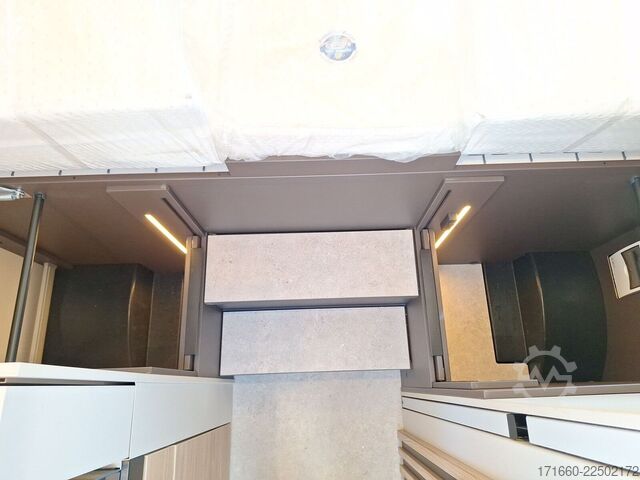 Half-integraal camper BÜRSTNER Signature SFT 7.1 ** Automatik **