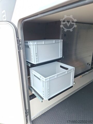 Half-integraal camper BÜRSTNER Signature SFT 7.5 AHK, Combi 6 E, SAT+TV,MARKISE