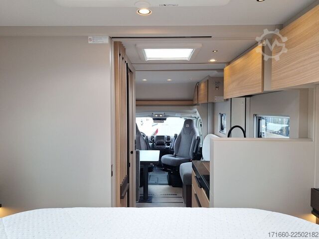Half-integraal camper BÜRSTNER Signature SFT 7.5 AHK, Combi 6 E, SAT+TV,MARKISE