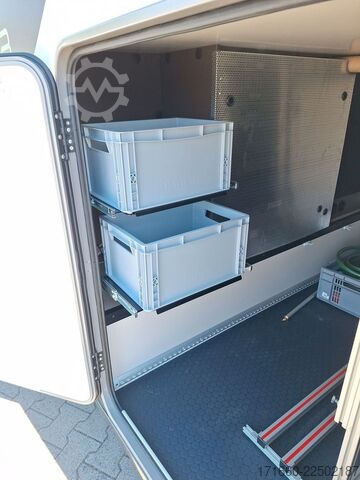 Half-integraal camper BÜRSTNER Signature SFT 7.5 180PS, Combi6E,Markise, SAT+TV