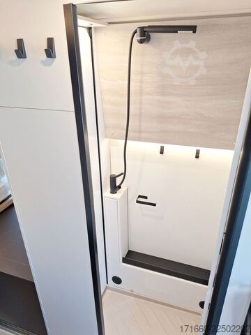 Camper van BÜRSTNER Habiton X HMX 6.0 Autarkie, Offroad-Paket