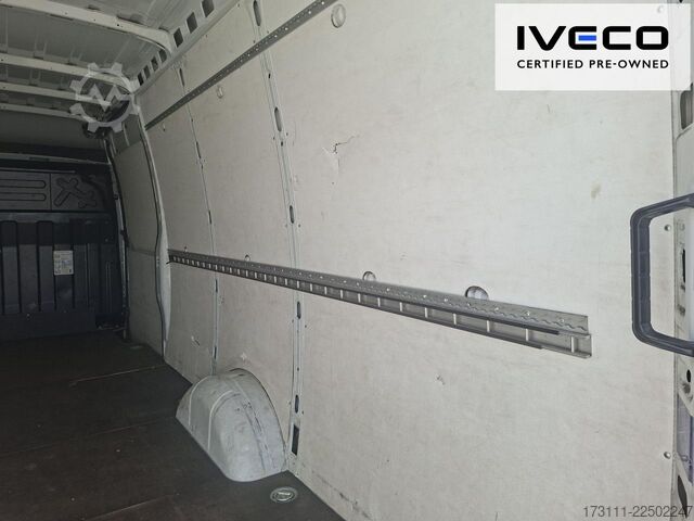 Bestelwagen met verhoogd dak IVECO Daily 35S14V / RS 4100 / Klima / Bluetooth