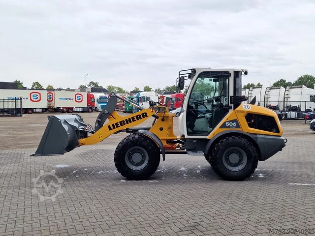 Ładowarka kołowa Liebherr L506 compact - New - Bucket + pallet forks - 46 KW
