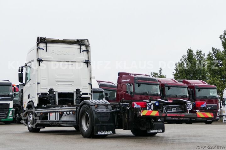 Caminhão com carroçaria intercambiável SCANIA R 450 BDF Retarder 2 XL Tanks Navi Euro 6