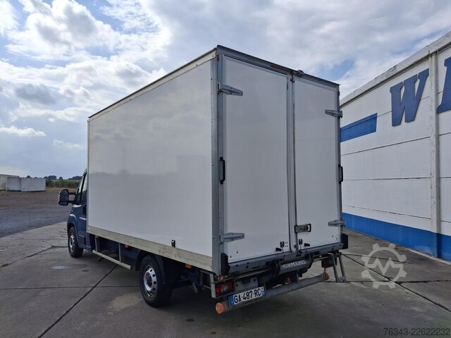 Caixa de 20 m³ com plataforma elevatória FIAT DUCATO 35 MAXI 2.3 MJT 130 - E6