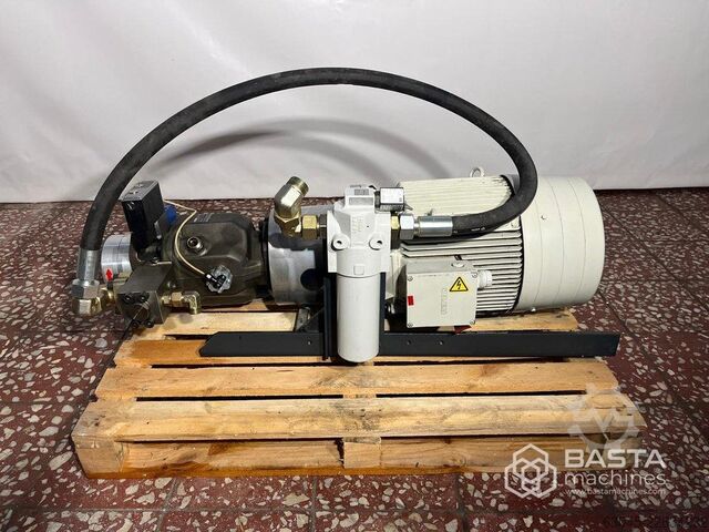 2005 Siemens D-91055 ERLANGEN Demag 110 ton PUMP + Motor SIEMENS D-91055 ERLANGEN Demag 110 ton PUMP + motor